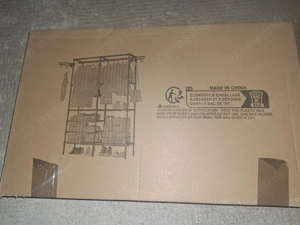 Plastik Kleider schrank