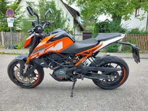 KTM Duke 125