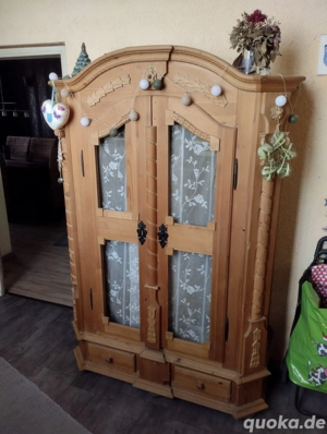 Dielenschrank zu Abgabe 