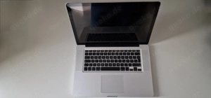 Apple Macbook Pro 15 Zoll Laptop mit MagSafe Ladekabel - Defekt