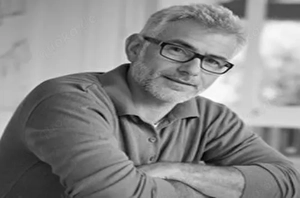 Ein verwitweter Unternehmer sucht seine Liebe für den goldenen Herbst zu zweit