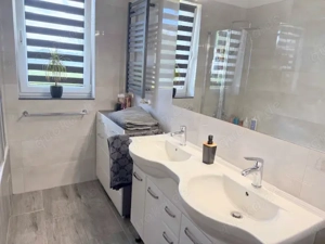 Traumhafte Perle am See mit privatem Bootssteg Bild 7