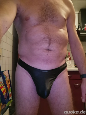 Diskrete Bekanntschaft von ihm gesucht   Asiatin (Raum Offenburg + 50 km)