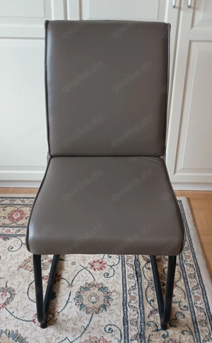 Hochwertiger Echt-Leder Schwingstuhl, neuwertig, gepflegt