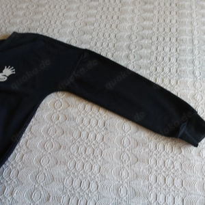 Damen - Sweatshirt, Gr. S M bzw. ca. Gr. 36 38, schwarz mit Aufdruck Bild 2