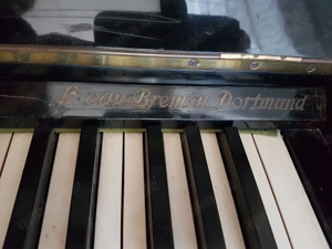 Klavier zu verschenken