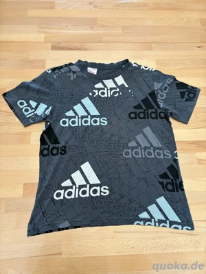 Kinder T-Shirt der Marke Adidas, Größe 152