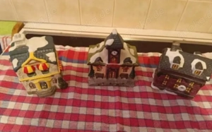 Weihnachtsdorf mit zwei Lichterketten s. Fotos