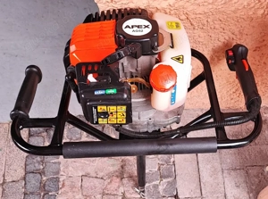 Benzin Erdlochbohrer APEX AG-52 mit 3 Bohrkronen