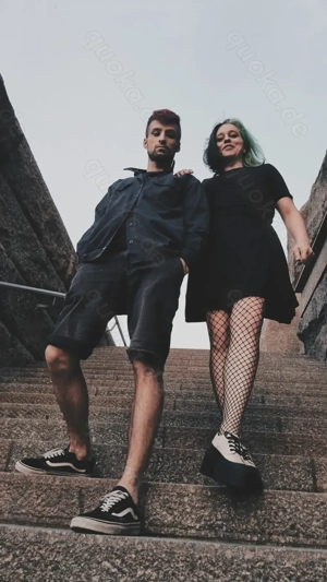 Zwei Träumer mit großem Herz, kleinem Konto 