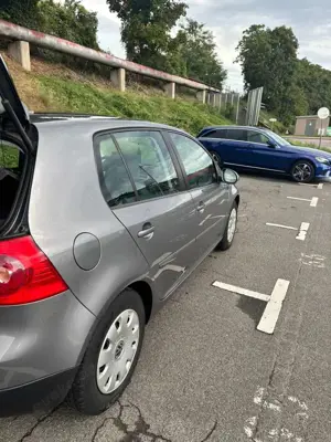 Volkswagen Golf 1.4 United Bild 4