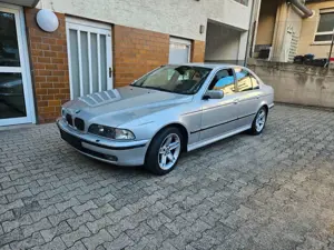 BMW 540 i / 2.Hand / TÜV NEU