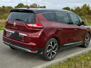 Renault Grand Scenic Grand Scenic ENERGY TCe 130 BOSE EDITION Bild 3