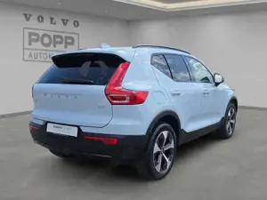Volvo XC40 B3 FWD Plus Dark 19" ACC FSH HK LED SHZ Bild 5