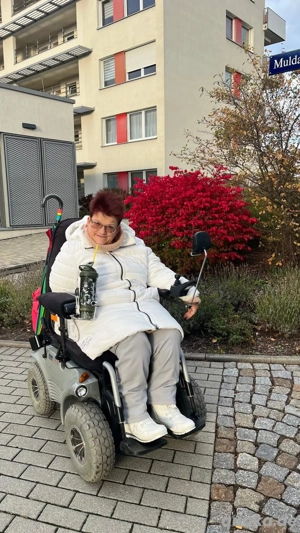 Eine lebenslustige Assistentin im privaten Haushalt gesucht