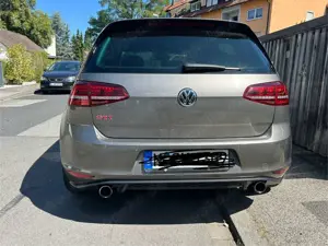 Volkswagen Golf GTI Performance BlueMotion Technology DSG Bild 2