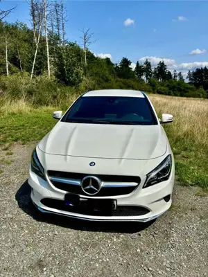 Mercedes-Benz CLA 180 Shooting Brake