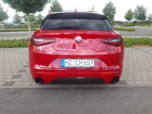 Alfa Romeo Stelvio Stelvio 2.2 Diesel 16V AT8 Q4Veloce Ti Bild 3