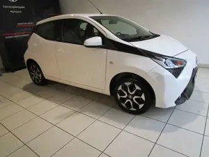 Toyota Aygo Aygo 5-Türer x-play Team Deutschland
