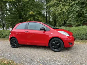 Toyota Yaris 1.0 mit Klimaanlage, HU: Neu, Kupplung Neu