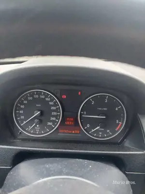 BMW X1 sDrive18d Bild 4