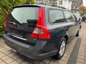 Volvo V70 Kinetic AHK/PDC/Sitzhzg./SHD Bild 4