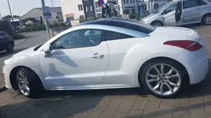 Peugeot RCZ RCZ + Pakete: Xenon, Komfort, Vollleder