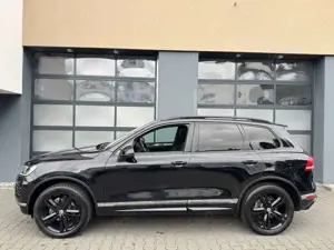 Volkswagen Touareg V6 TDI   R-Line-Paket Bild 2