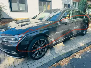 BMW 740 740 Lang d xDrive - VOLLAUSSTATTUNG - Seitenschade