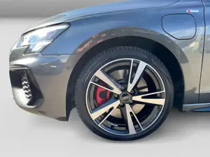 Audi A3 45TFSIe S-trnc S-line Navi LED BO Bild 5