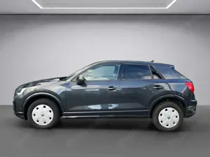 Audi Q2 30 TDI advanced 85kW, AHK, SHZ Bild 2