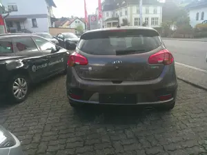 Kia Ceed / cee'd Ceed 1.4 CVVT DREAM EDITION Bild 4