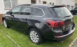 Opel Astra 2.0 CDTI DPF SportsTourer ENERGY Bild 4
