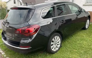 Opel Astra 2.0 CDTI DPF SportsTourer ENERGY Bild 2