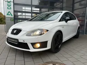 SEAT Leon FR Navi/Tempomat/Bi-Xenon/PDC/Klimaauto./Sitzhzg.