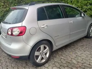 Volkswagen Golf Golf 1.6 Comfortline Bild 1