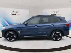 BMW iX3 Gestiksteuerung Head-Up HK HiFi DAB LED Shz Bild 3