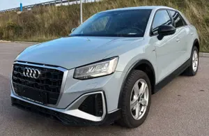Audi Q2 30 TDI S line,