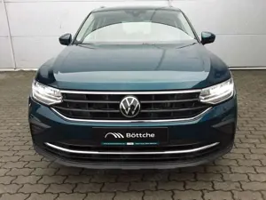Volkswagen Tiguan 1.5 Active LED/Navi/SHZ/Kamera/Allwetter Bild 4