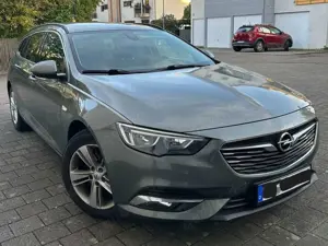 Opel Insignia Bild 1