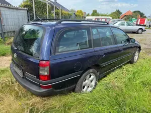 Opel Omega B Caravan 2.0 16V Sport *nur 98 TKM*2.Hand* Bild 4