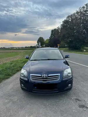 Toyota Avensis 2.0 VVT-i Executive