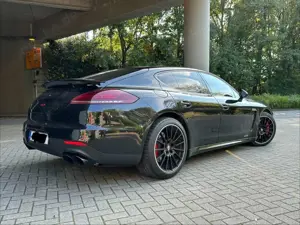 Porsche Panamera GTS PDK