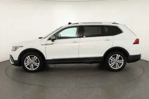 Volkswagen Tiguan Allspace 2.0 TDI 4M Life HK AHK Panorama Bild 2