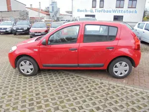 Dacia Sandero Eco Bild 4