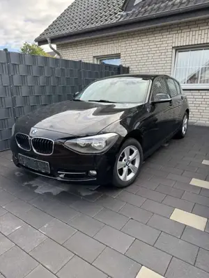 BMW 120 120d xDrive Sport Line