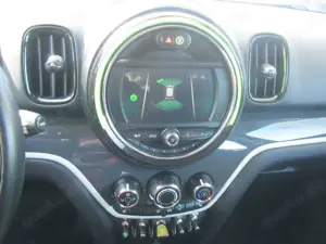 MINI Cooper SE Countryman 4X4 Navi Alu PDC SHZ Bild 5