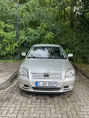 Toyota Avensis 2.0 VVT-i Automatik Executive