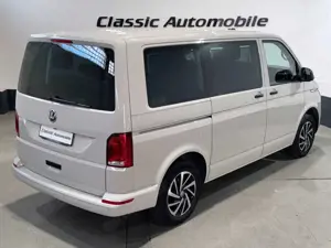 Volkswagen T6 Multivan T6.1 Multivan Family *Automatik*7-Sitzer* Bild 2