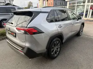 Toyota RAV 4 2.5 4x4 Hybrid 4x4 mit elektr. Heckklappe Bild 4